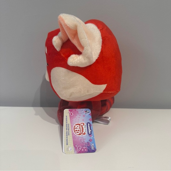 Disney’s Turning red panda plush - Picture 2 of 4